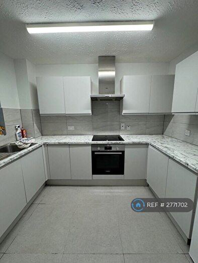 2 Bedroom Flat To Rent In Vicars Bridge Close, Wembley, HA0