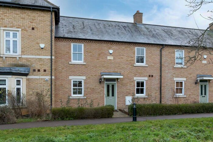 4 Bedroom Terraced House To Rent In Russell Walk, Fairfield, Hitchin, SG5