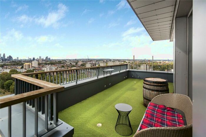 3 Bedroom Penthouse To Rent In Cadmium Square, Bethnal Green, London, E2