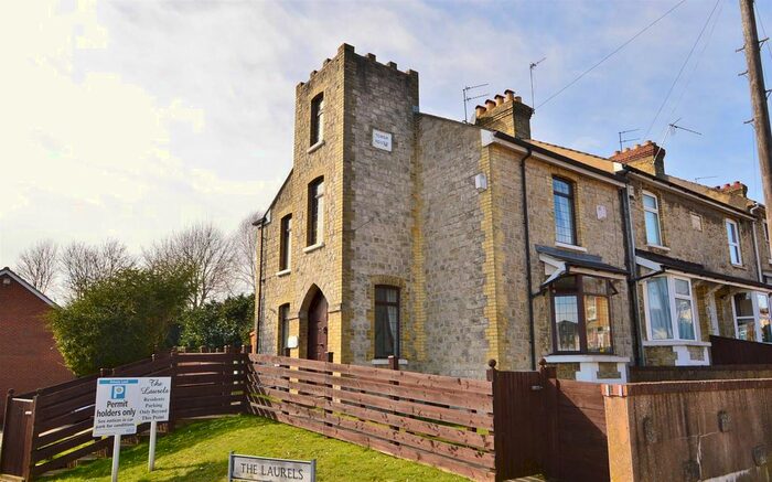 1 Bedroom Flat To Rent In Tower House, Western Road, Maidstone, ME16