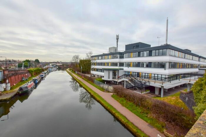 2 Bedroom Flat To Rent In Bridgewater House, Park Road, Timperley, WA14