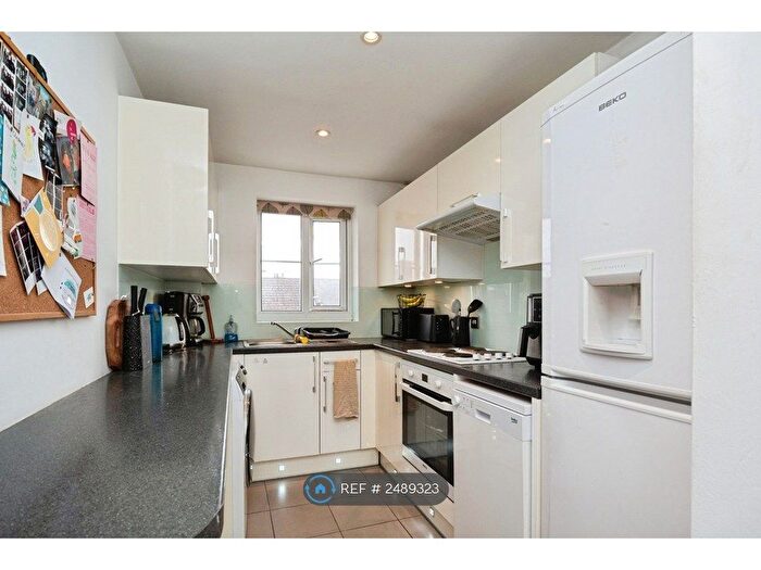 1 Bedroom Flat To Rent In Mill Court, London, E10