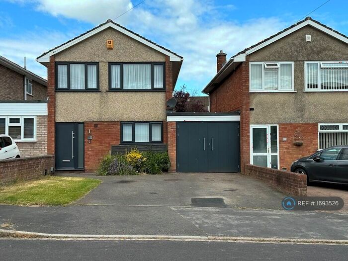 3 Bedroom Detached House To Rent In Edgefield Road, Bristol, BS14