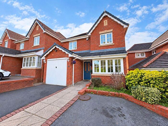 4 Bedroom Detached House To Rent In Longmore Close, Sutton Coldfield, B73