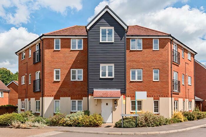 2 Bedroom Apartment To Rent In Waxwing Park, Bracknell, RG12