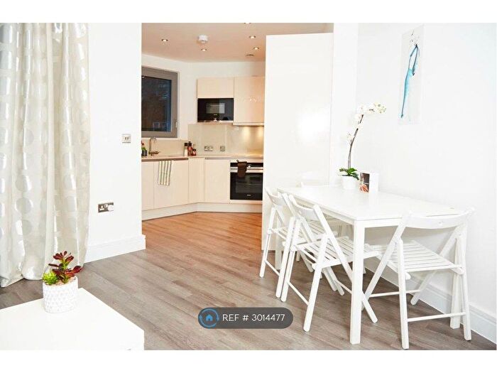 1 Bedroom Flat To Rent In Boleyn Road, London, N16