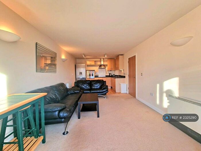1 Bedroom Flat To Rent In Washington Wharf, Birmingham, B1
