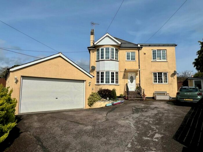 5 Bedroom Detached House For Sale In Henty Avenue, Dawlish, EX7