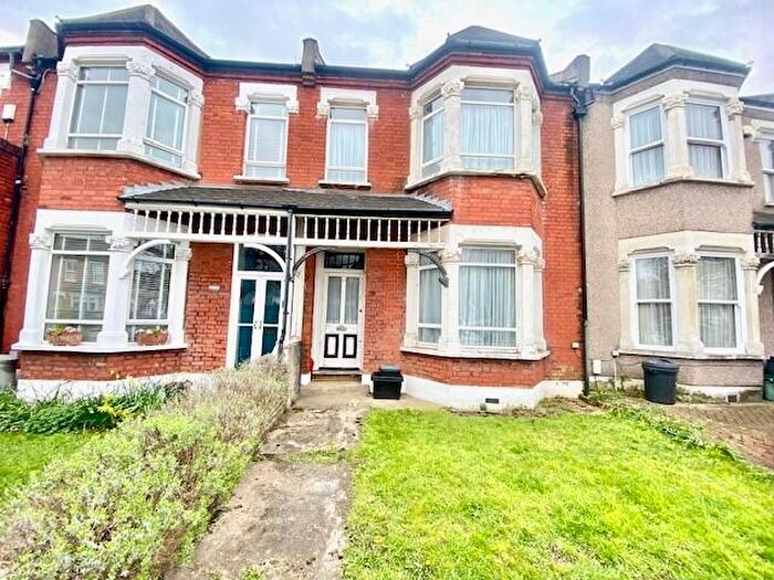 3 Bedroom Terraced House For Sale In Marlow Road, Anerley, SE20