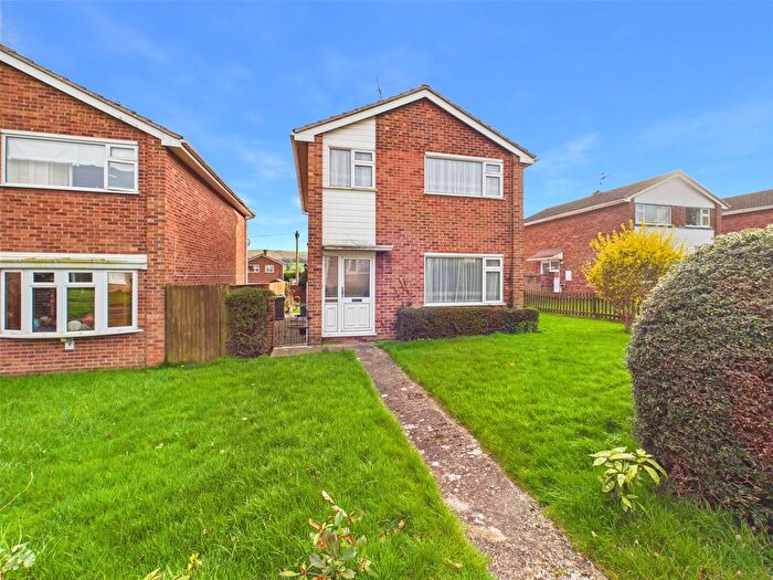 3 Bedroom Detached House For Sale In The Beagles, Cashes Green, Stroud, Gloucestershire, GL5