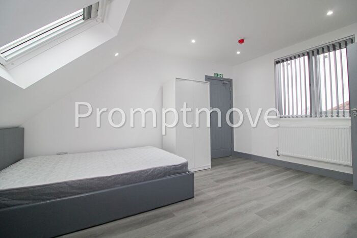 Property To Rent In Flat C, , Ashcroft Road Luton, LU2
