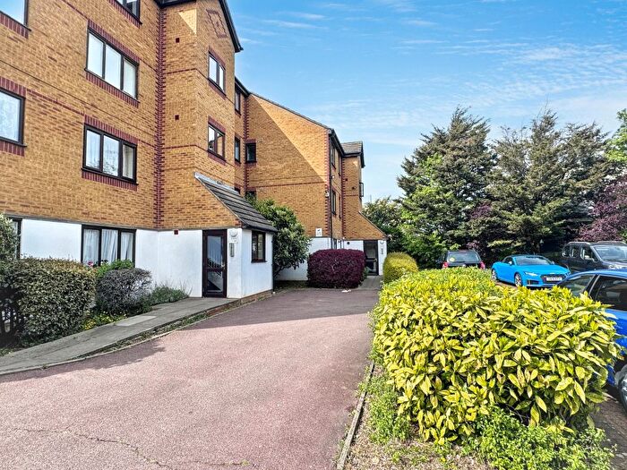 2 Bedroom Flat To Rent In Alan Hocken Way, West Ham, E15