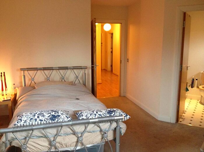 2 Bedroom Flat To Rent In Bournbrook Court, Bristol Road, Edgbaston, Birmingham, B5