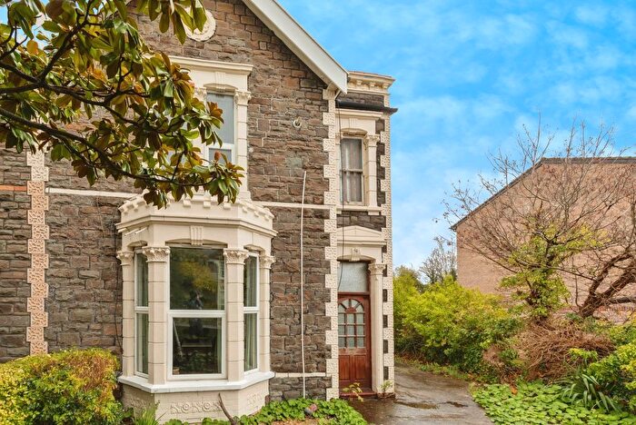 1 Bedroom Flat For Sale In Bath Road, Brislington, Bristol, BS4