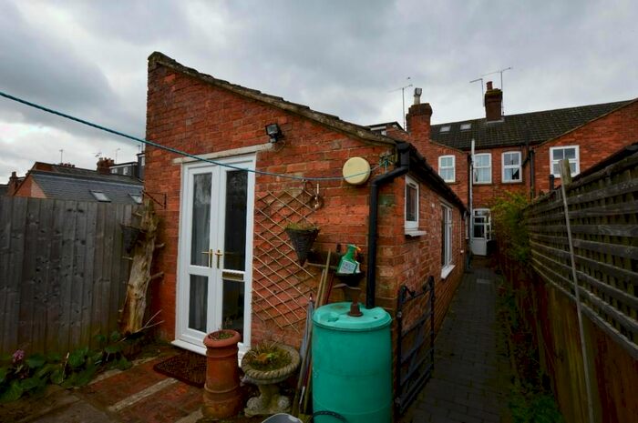 1 Bedroom Semi-Detached Bungalow To Rent In Midland Road, Olney MK46