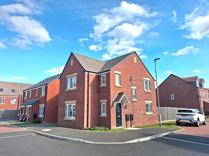 3 Bedroom Detached House For Sale In Wilton Avenue, Hampton Gardens, Peterborough, PE7