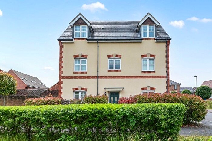 6 Bedroom Detached House To Rent In Lucinda Walk, Bagshot, GU19