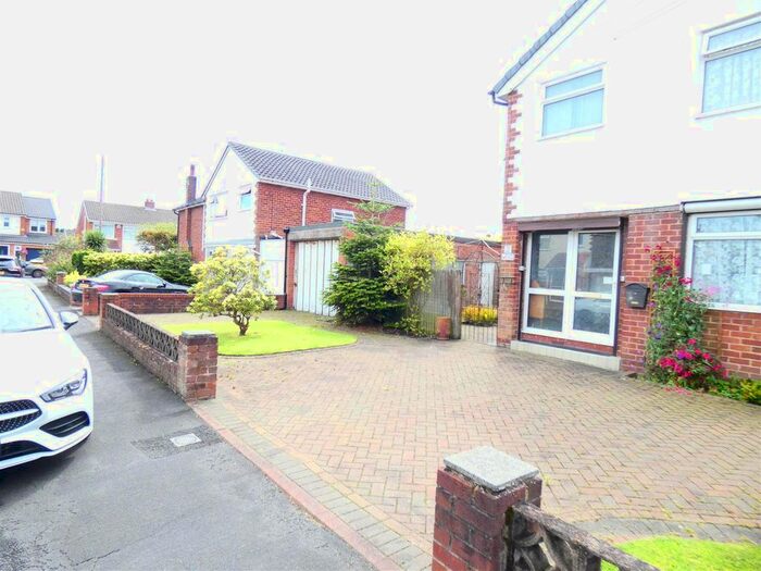3 Bedroom Semi-Detached House To Rent In Littondale Avenue, Rainhill, Prescot, L35