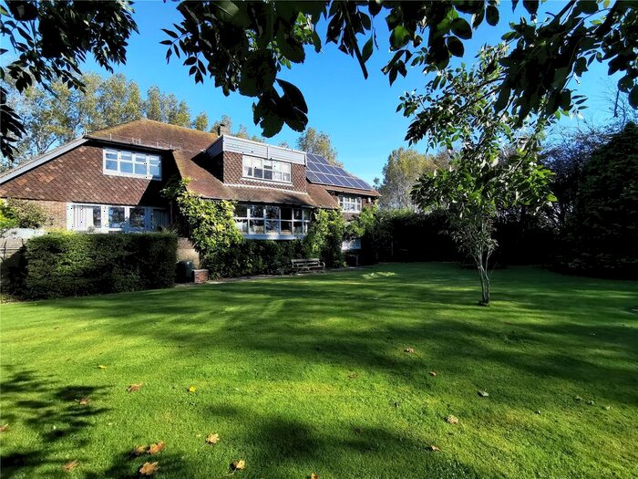 3 Bedroom Detached House To Rent In Horns Lane, Pagham, West Sussex, PO21