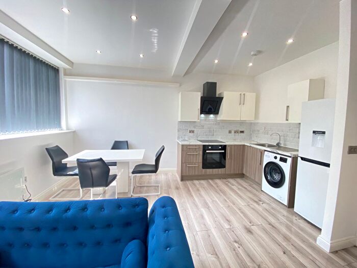 2 Bedroom Flat To Rent In Claughton Street, St. Helens, WA10