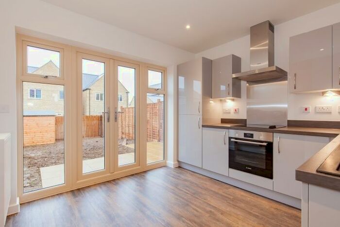 2 Bedroom End Of Terrace House To Rent In Aerodrome Lane, Witney OX29