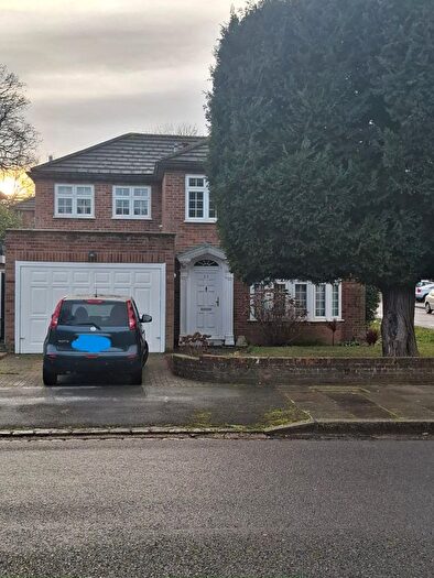 4 Bedroom Detached House To Rent In Hg, BR1