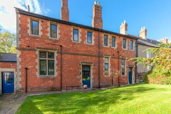 1 Bedroom Apartment To Rent In Priory Lane, Bicester, OX26