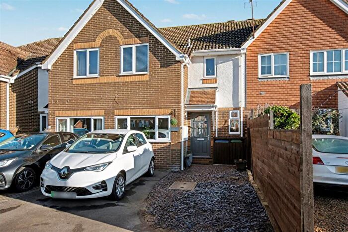 3 Bedroom Terraced House For Sale In Victoria Drive, Lyneham, SN15