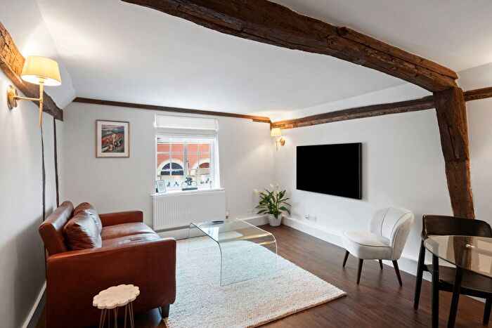 2 Bedroom Flat For Sale In Rayne Road, Braintree, CM7