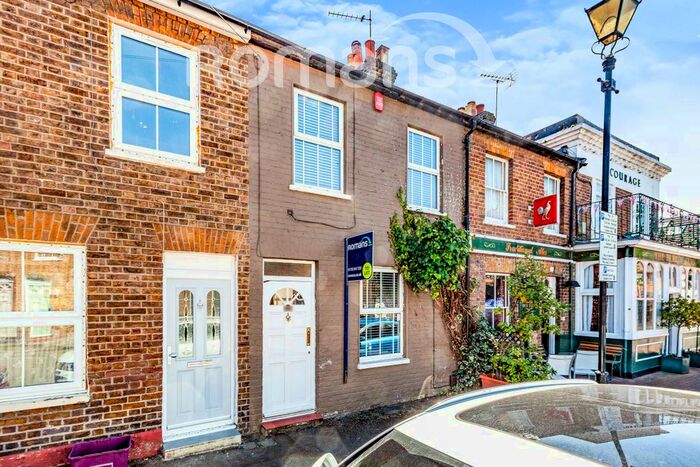 2 Bedroom Terraced House To Rent In Bexley Street, Windsor, SL4