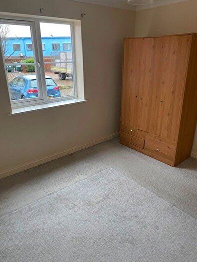 1 Bedroom Apartment For Sale In Cameron Square, Mitcham, Surrey, CR4