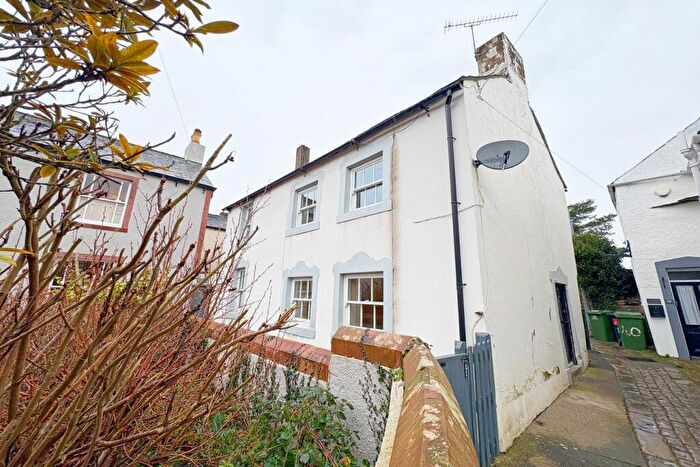 2 Bedroom End Of Terrace House To Rent In Kirkgate, Cumbria, Cockermouth, CA13