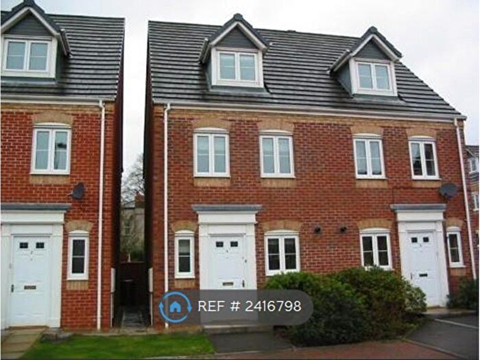 3 Bedroom Semi-Detached House To Rent In Perry Close, Tamworth, B79