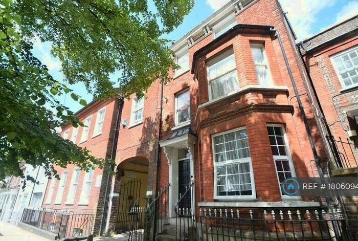 1 Bedroom Flat To Rent In High Street South, Dunstable, LU6