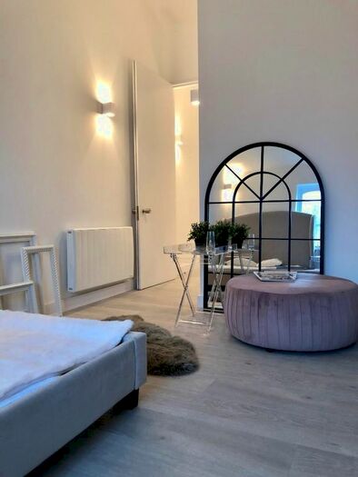 1 Bedroom Flat To Rent In Durham Road, London, SW20