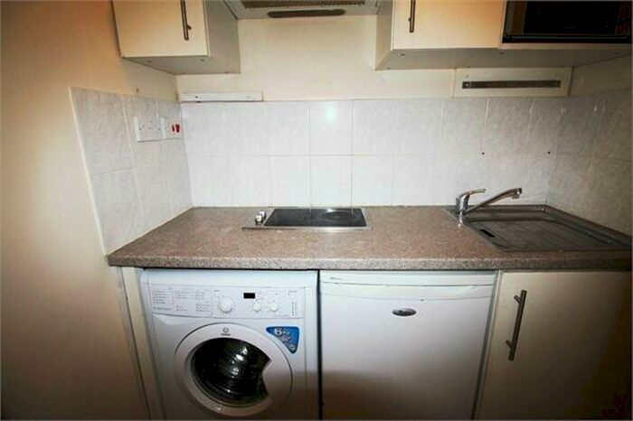 1 Bedroom Flat To Rent In St Pauls Avenue, Harrow, HA3