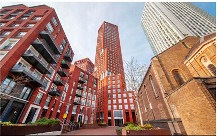 3 Bedroom Flat To Rent In Keybridge Tower, London, SW8