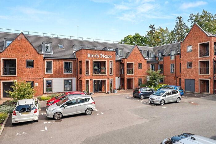 2 Bedroom Apartment For Sale In Birch Place, Dukes Ride, Crowthorne, Berkshire, RG45