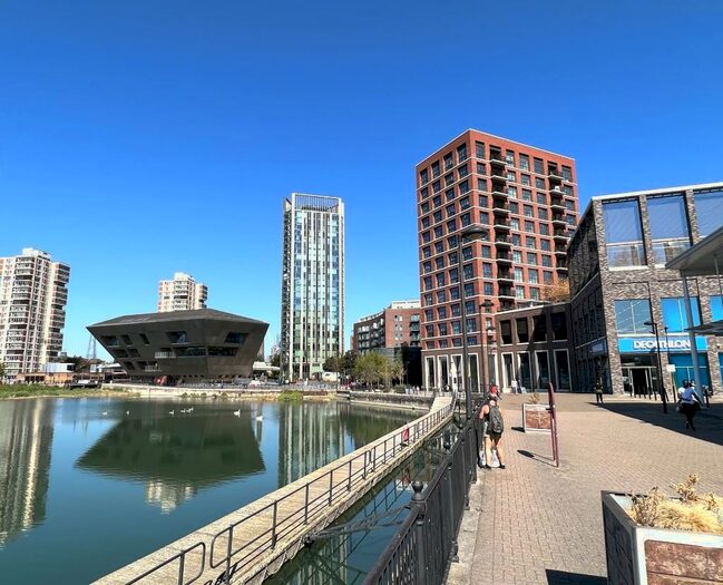 1 Bedroom Flat To Rent In Maple Quay, Surrey Quays Road, London, SE16