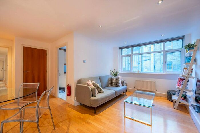 2 Bedroom Flat For Sale In St Martins Lane, Covent Garden, London, WC2N
