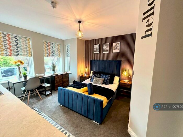 Studio To Rent In Newcastle Road, Reading, RG2