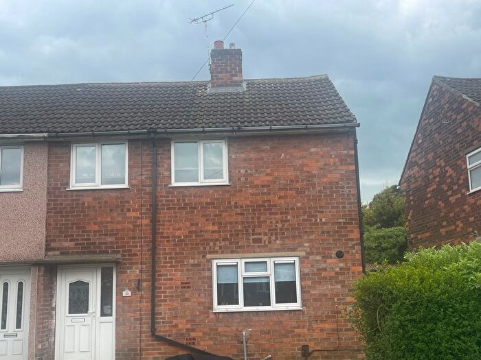 3 Bedroom Semi-detached House To Rent In Pipering Lane, Doncaster, DN5