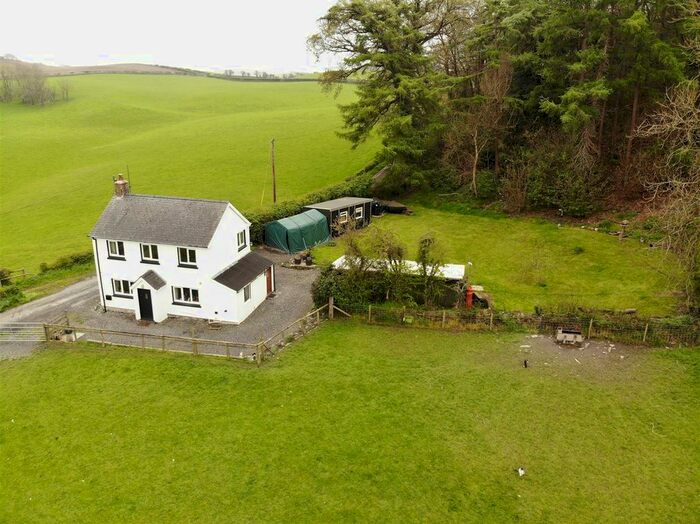 2 Bedroom Property For Sale In Llanfarian, Aberystwyth, SY23