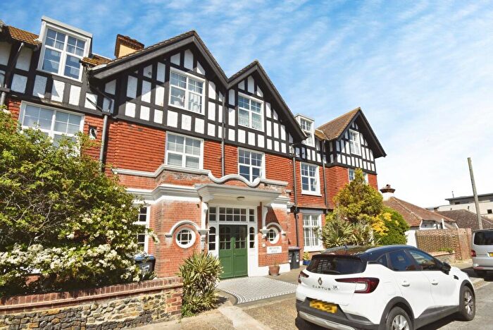 1 Bedroom Flat For Sale In Beresford Gardens, Margate, CT9