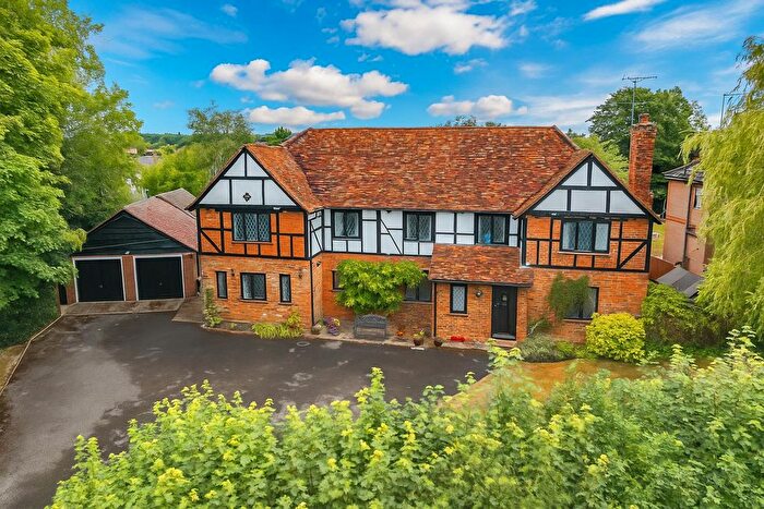 5 Bedroom Detached House For Sale In Green Lane, Bovingdon, Hemel Hempstead, HP3
