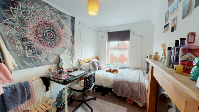 5 Bedroom House To Rent In Flat Hillgrove Street, Bristol, Bristol, BS2