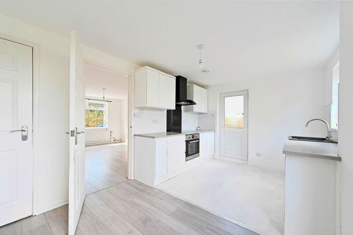 3 Bedroom Semi-Detached House To Rent In Walkley Street, Sheffield, S6