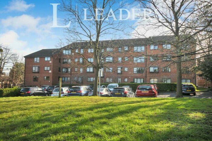 2 Bedroom Flat To Rent In Whitehaven Close, Westmoreland Road, BR2