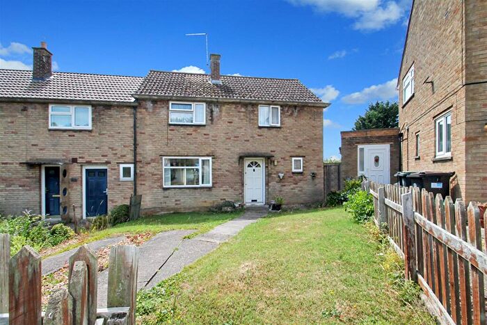 3 Bedroom Terraced House For Sale In Sandlands Close, Brigstock, NN14
