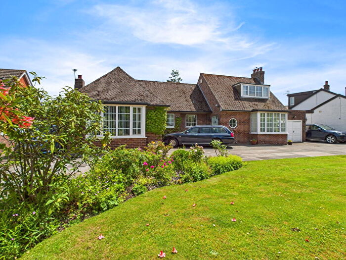 2 Bedroom Detached Bungalow For Sale In Southport Road, Scarisbrick, L40